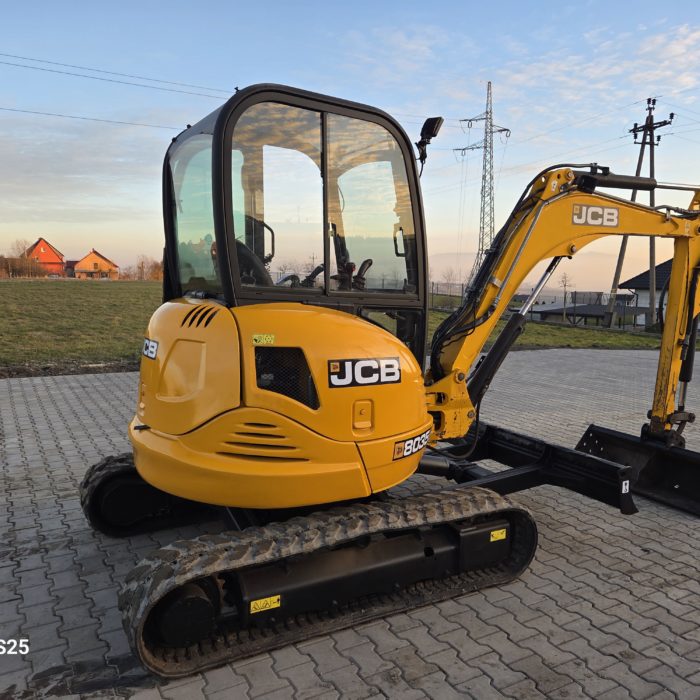 Minikoparka JCB 8035