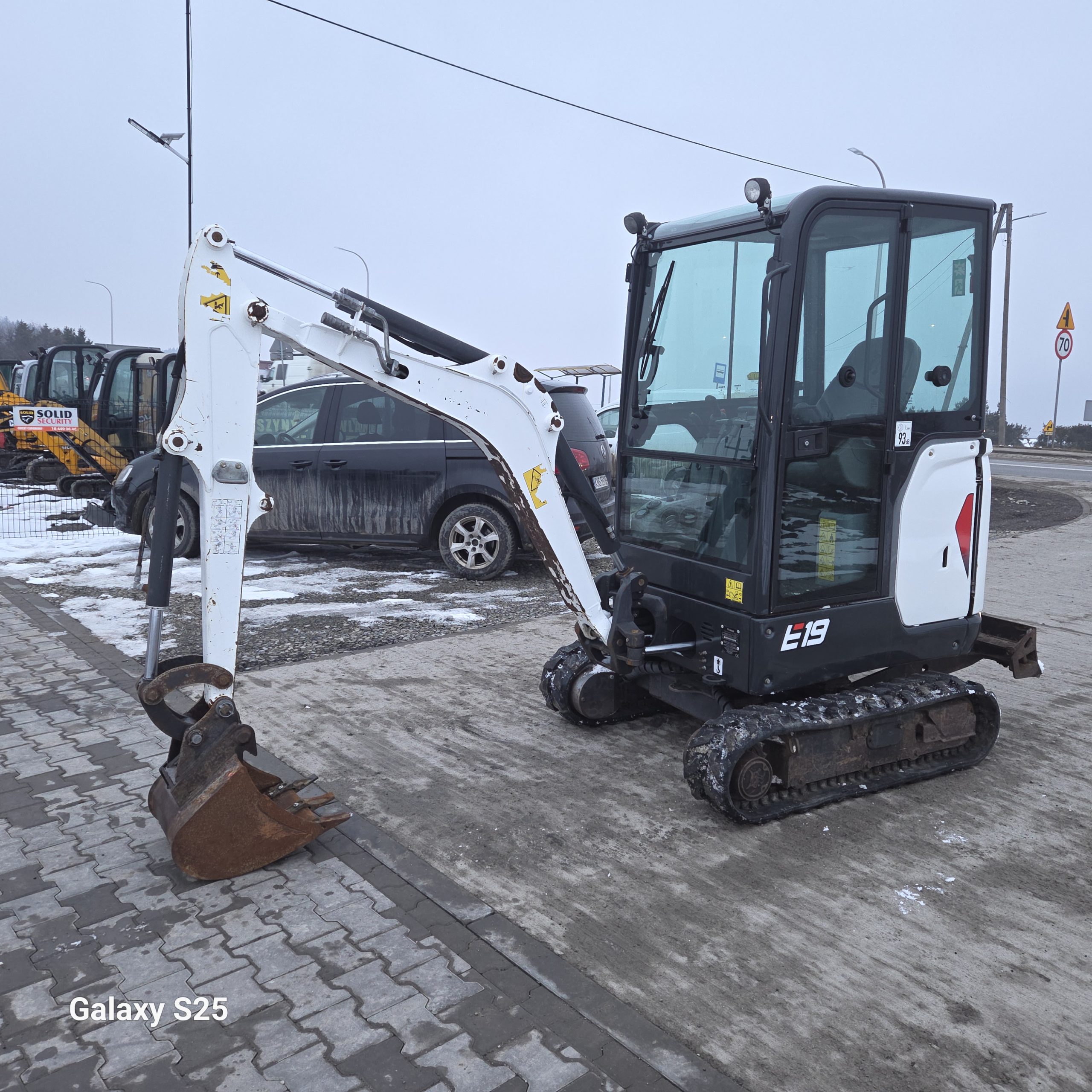 Minikoparka Bobcat E19