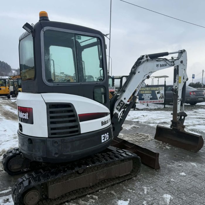 Minikoparka Bobcat E26