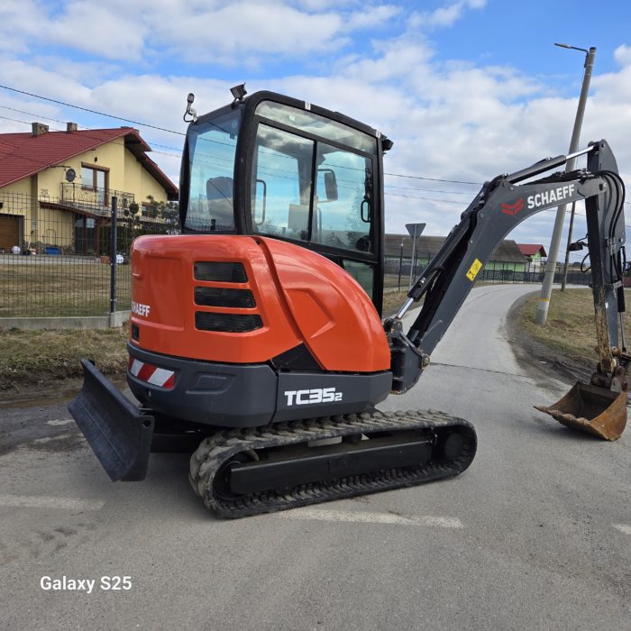 Minikoparka Schaeff-Terex TC 35