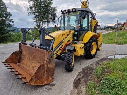 Koparko-ładowarka New Holland B100C