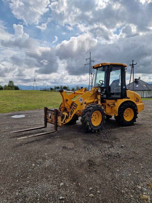 Ładowarka JCB 407B