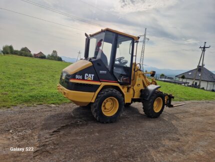 Ładowarka Cat 906