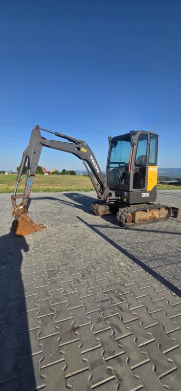 Minikoparka Volvo ECR 25 D