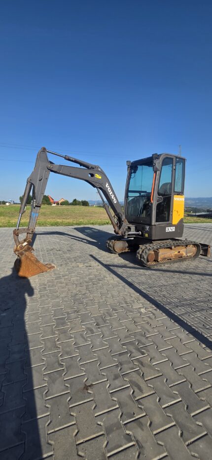 Minikoparka Volvo ECR 25 D