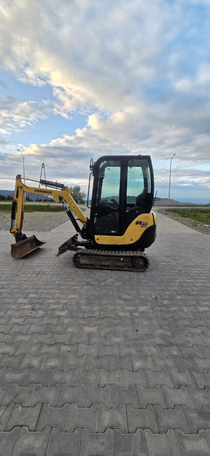 Minikoparka Yanmar SV 18