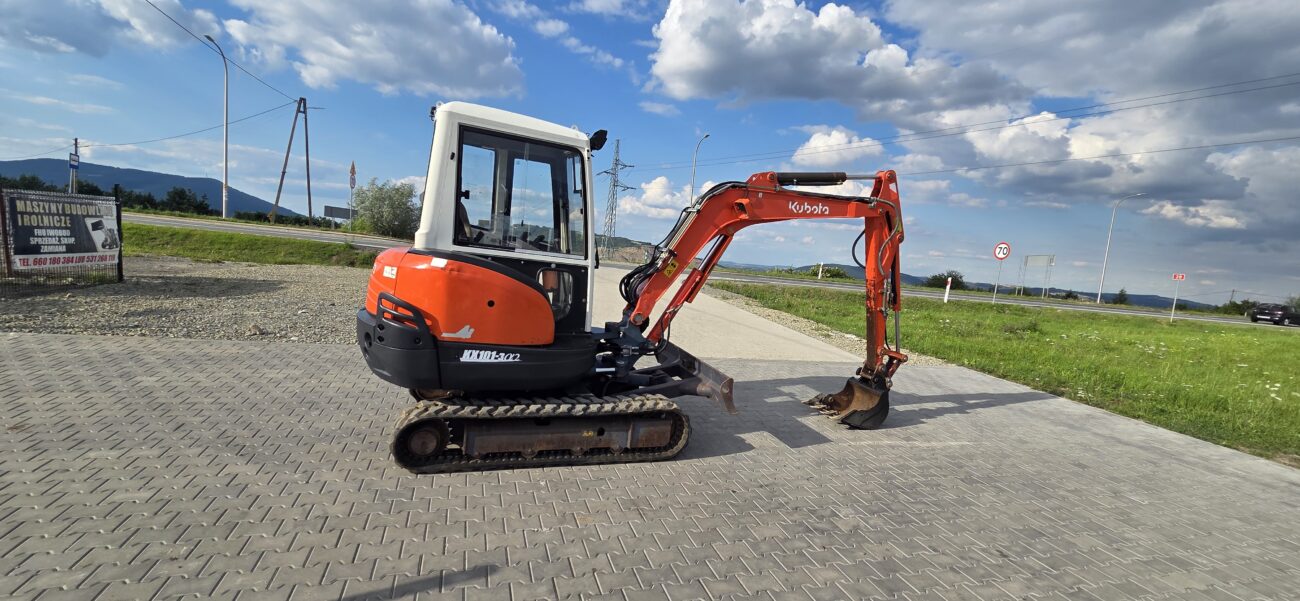 Minikoparka Kubota 101-3