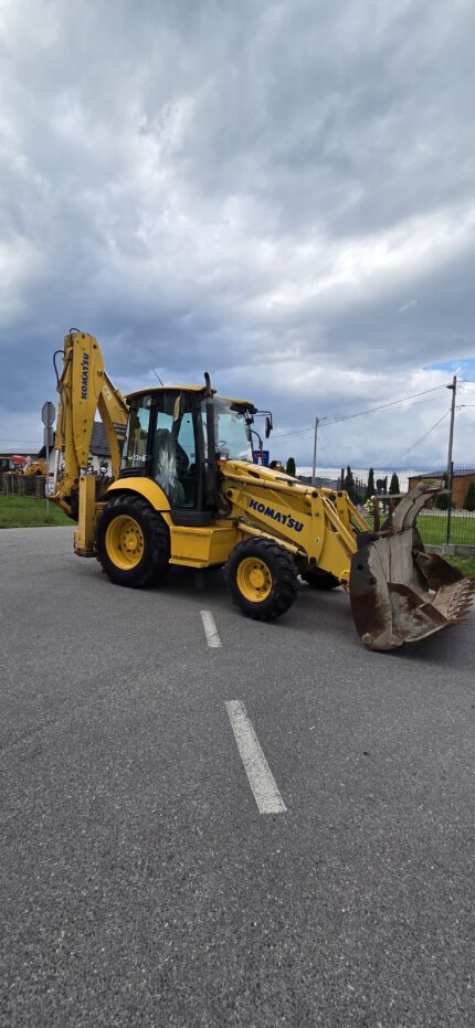 Koparko-ładowarka Komatsu WB 73R