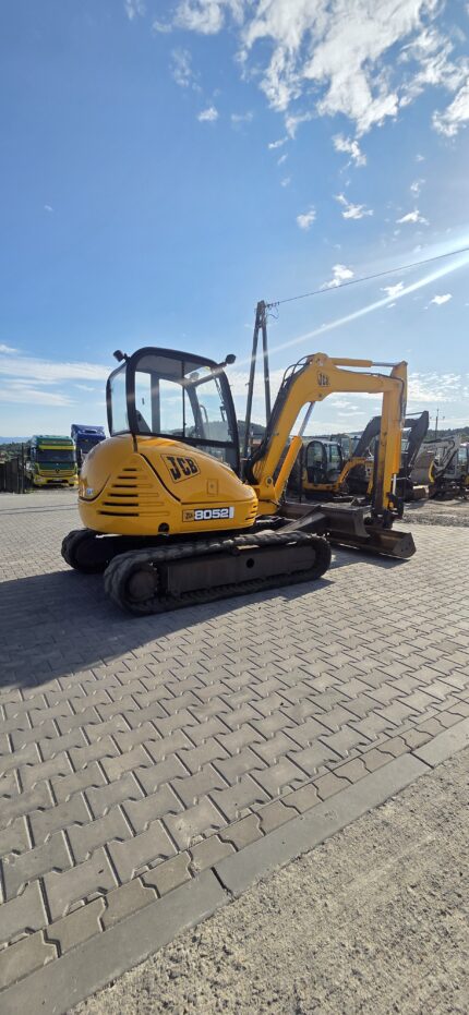 Minikoparka JCB 8052