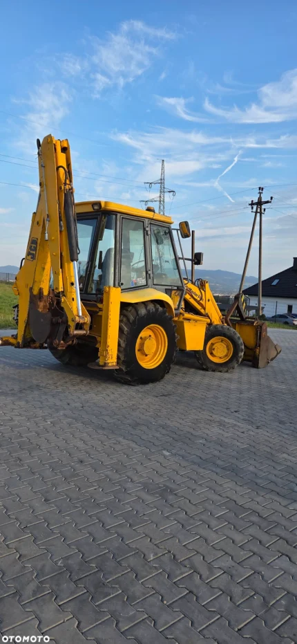 Koparko-ładowarka JCB 3CX