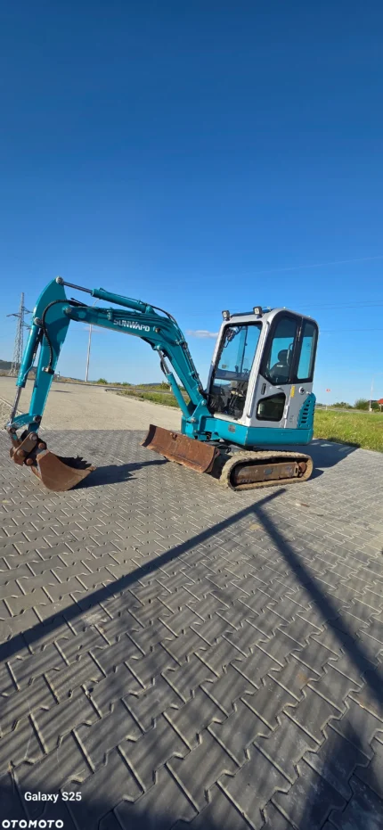 Minikoparka Sunward SWE 25 B