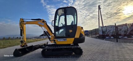 Minikoparka JCB 8026